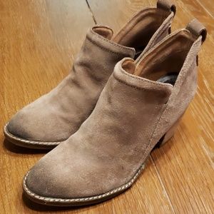 JEFFREY CAMPBELL booties